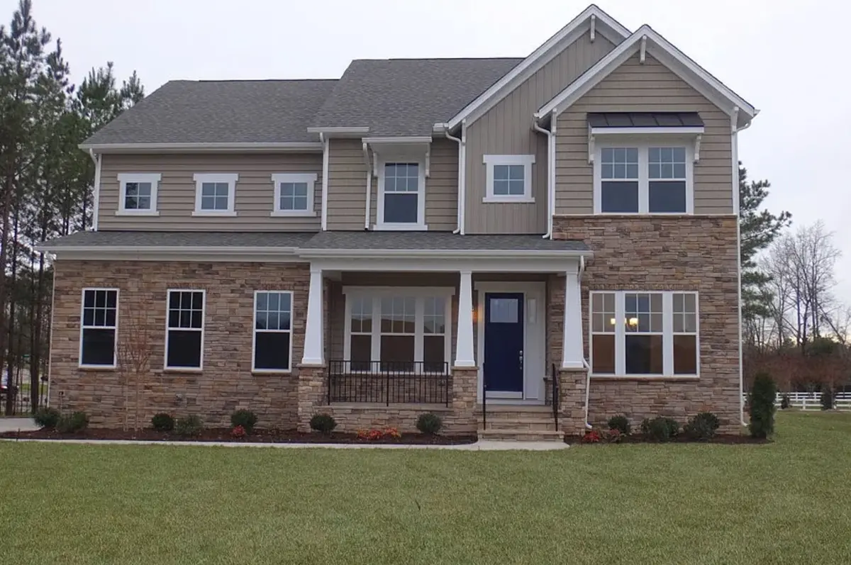 8800 Glen Royal Dr, Chesterfield, VA 23832-2804