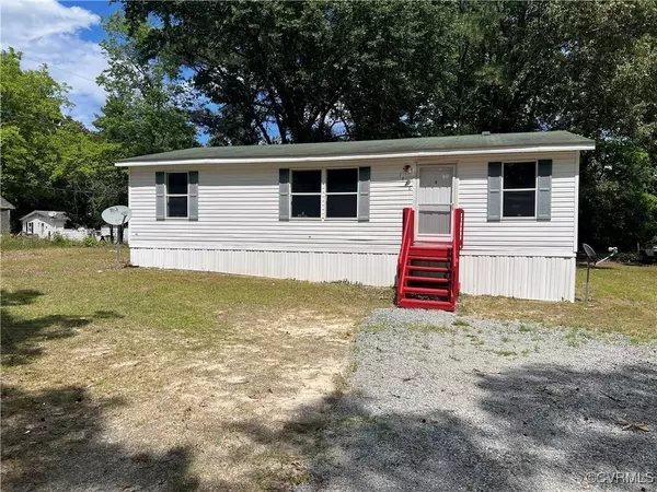 1426 Rolling Acres RD, Emporia, VA 23847