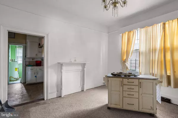 16 N SOUTH STREET, Petersburg, VA 23803