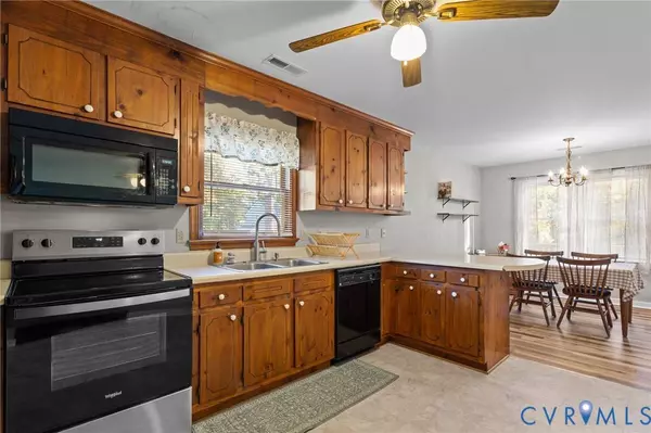 37 La Mae CT, King William, VA 23009