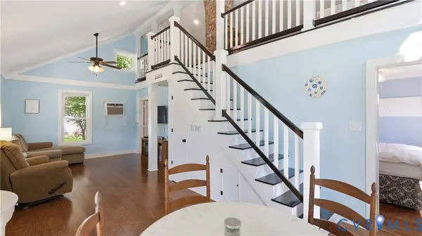 1252 Eubanks RD, Dunnsville, VA 22454