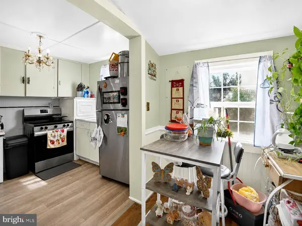 103 SEABOARD AVE, La Crosse, VA 23950