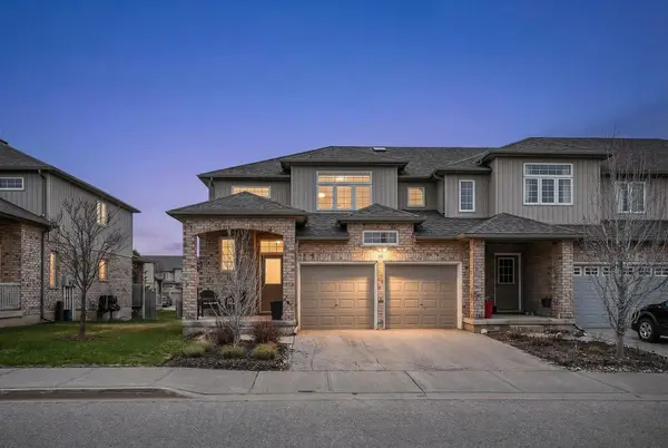 Easy Living in Breslau: Inside 66 - 31 Townsend Drive, Woolwich