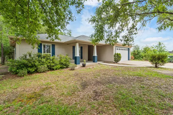51 Yearling Court, Defuniak Springs, FL 32433