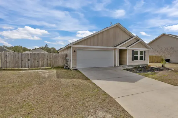 434 Graysen LN, Defuniak Springs, FL 32435
