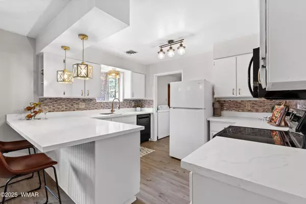 960 N 32Nd Avenue, Show Low, AZ 85901