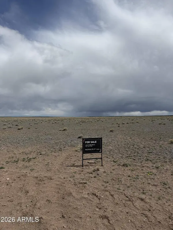 N6465 -- #101, St Johns, AZ 85936