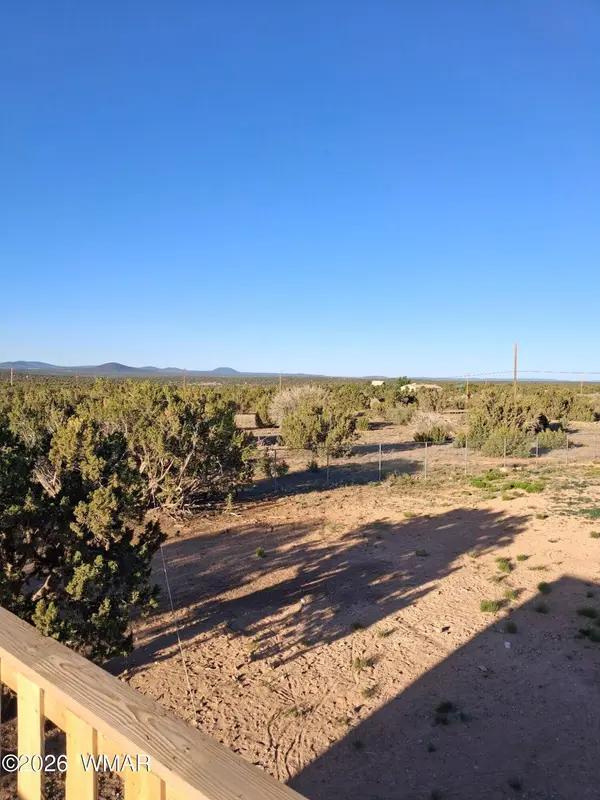 690 Stanford Drive, Concho, AZ 85924