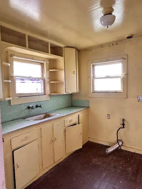 716 Nebraska AVE, Madera, CA 93638