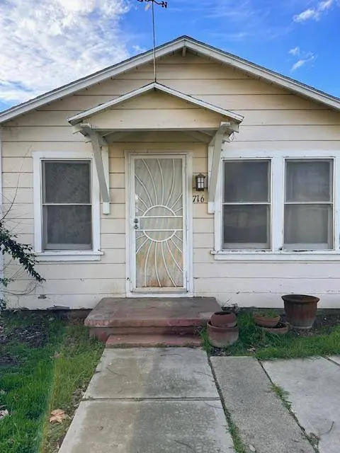 716 Nebraska AVE, Madera, CA 93638