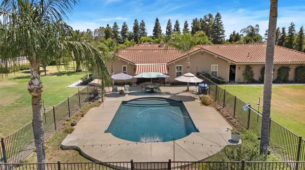 11934 E Harvard AVE, Sanger, CA 93657