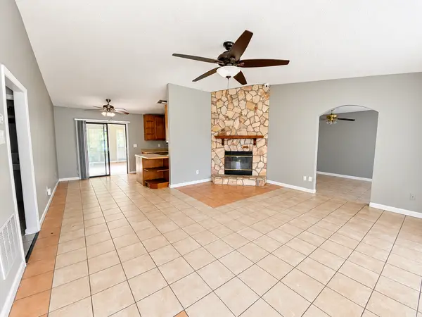 8216 Pear Rd, Jacksonville, FL 32210-3474