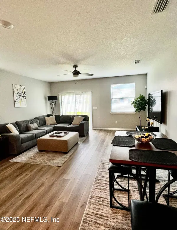 9810 FIDDLEBACK LN, Jacksonville, FL 32222