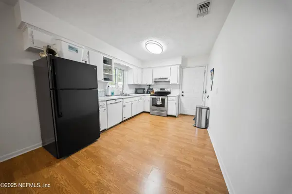 8342 BARRACUDA RD, Jacksonville, FL 32244