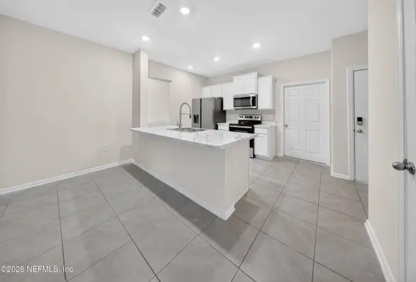 86848 MAINLINE RD, Yulee, FL 32097