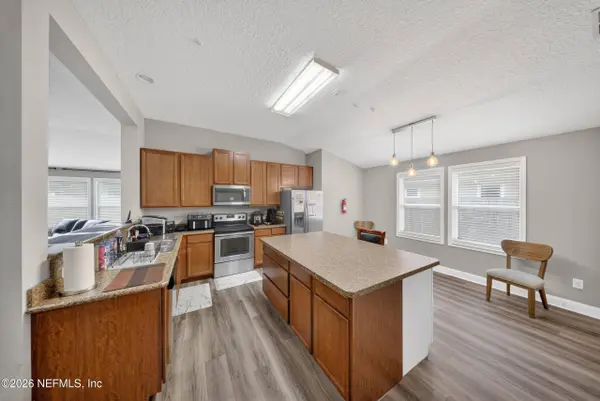5574 HUCKLEBERRY TRL N TRL N, Macclenny, FL 32063