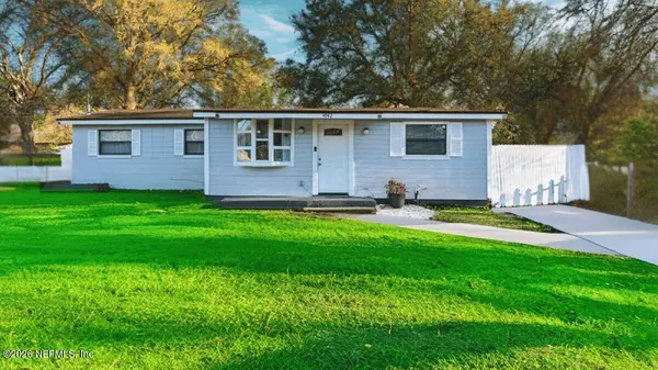 4842 DONCASTER AVE, Jacksonville, FL 32208