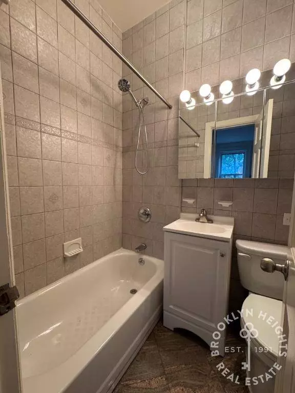 372 State Street #5, Brooklyn, NY 11217