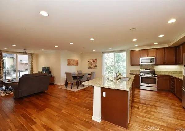 533 Rockefeller, Irvine, CA 92612