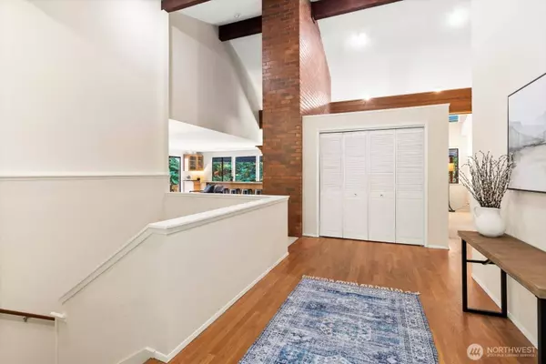 21907 3rd AVE SE, Bothell, WA 98021