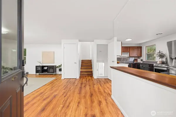 7020 S 120th PL, Seattle, WA 98178