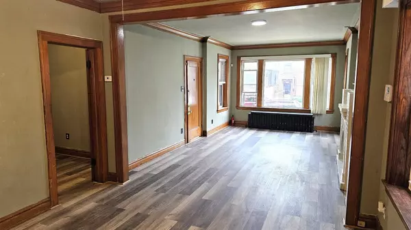 6632 S Maplewood AVE, Chicago, IL 60629