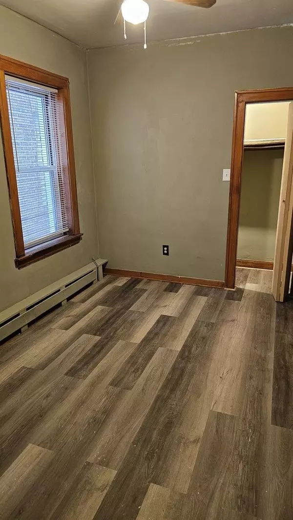 6632 S Maplewood AVE, Chicago, IL 60629