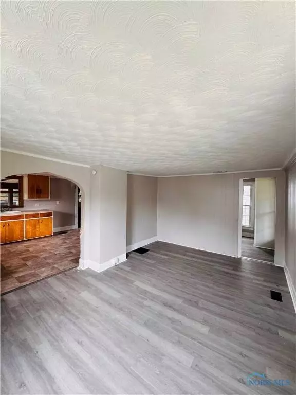 1803 Mansfield RD, Toledo, OH 43613