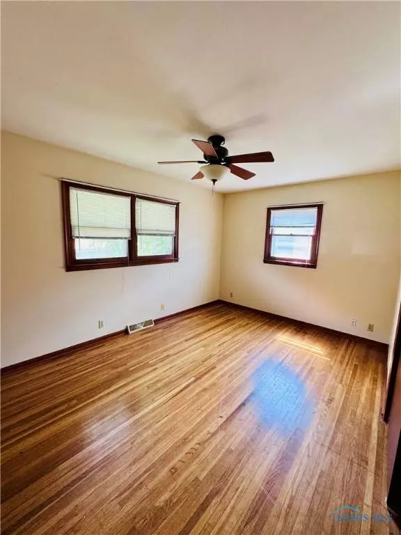 3006 Norcrest ST, Findlay, OH 45840