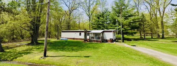 3756 Whitehouse Spencer RD, Swanton, OH 43558