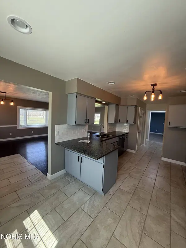 181 S Us Highway 23, Fostoria, OH 44830