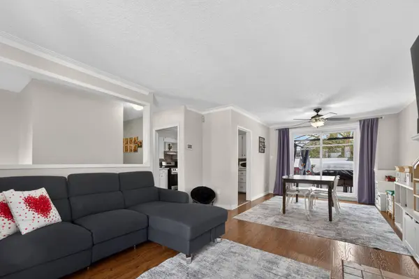 8 Doner ST, New Tecumseth, ON L9R 1M5
