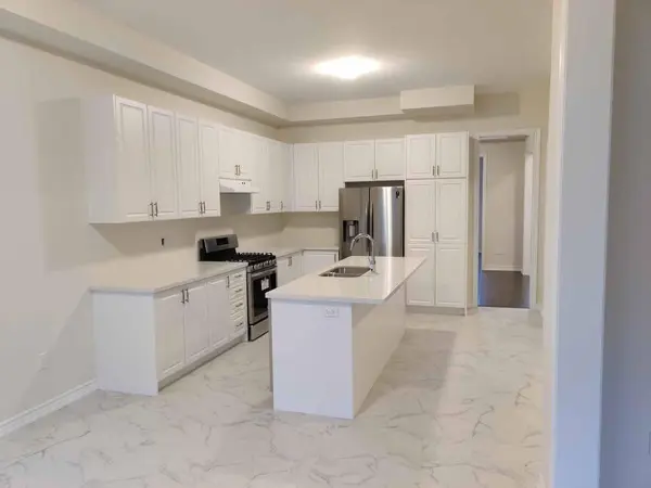 237 Danny Wheeler BLVD, Georgina, ON L4P 0J8
