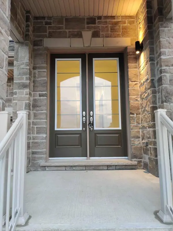 237 Danny Wheeler BLVD, Georgina, ON L4P 0J8