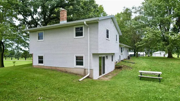 N9592 Yew Road, Beaver Dam, WI 53916