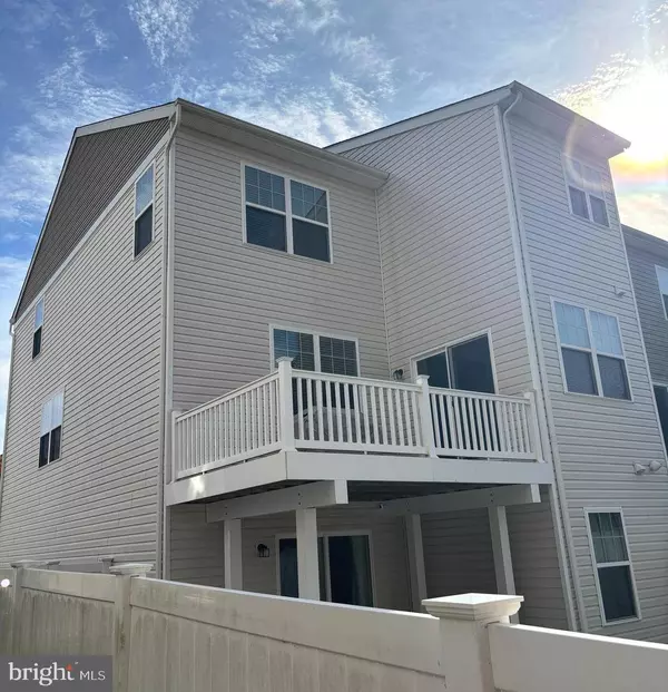 592 BURR OAK CT, Prince Frederick, MD 20678