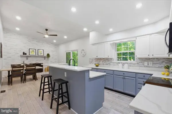 3693 BROOKESIDE DR, Chesapeake Beach, MD 20732