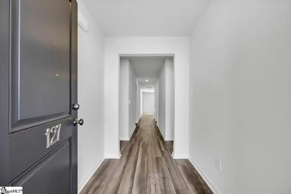 127 Ella B Lane, Easley, SC 29640