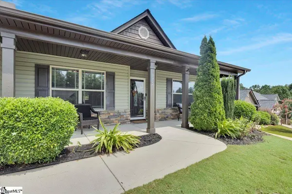 375 N Timm Creek Avenue, Roebuck, SC 29376