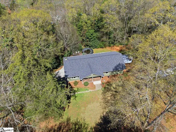90 Southwood Drive, Greenville, SC 29605