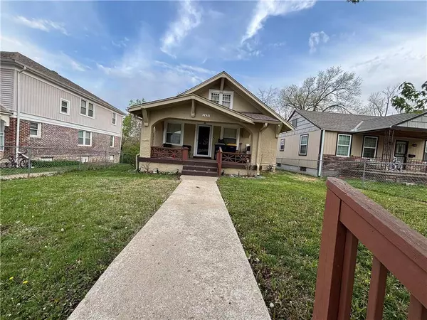 2435 E 69th TER, Kansas City, MO 64132