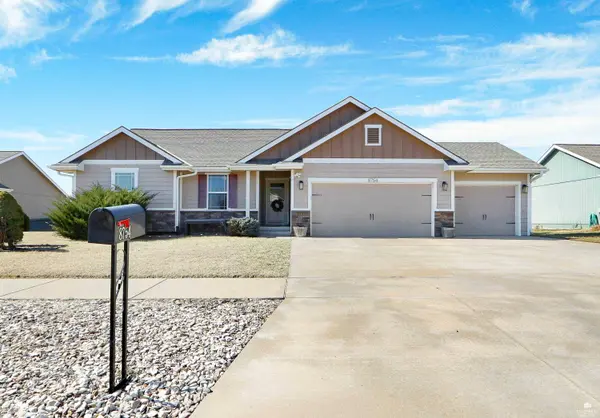 8754 S Kelliann WAY, Manhattan, KS 66502