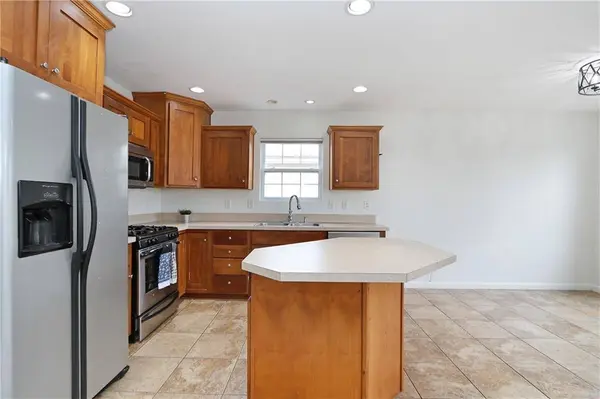 731 Tall Grass DR, Junction City, KS 66441