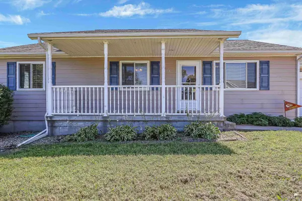 301 Skene ST, Westmoreland, KS 66549