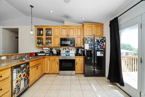 301 Skene ST, Westmoreland, KS 66549