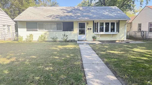 320 W 14th ST