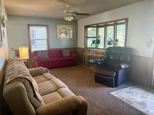 320 W 14th ST, Junction City, KS 66441
