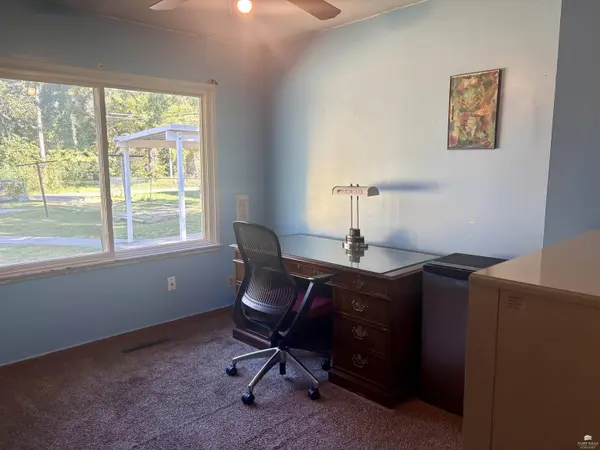 320 W 14th ST, Junction City, KS 66441