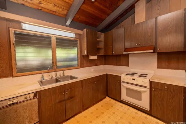 99-926 Kalawina PL, Aiea, HI 96701