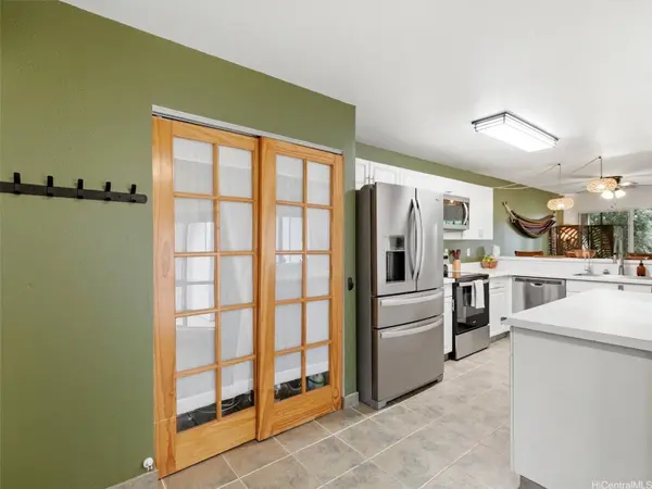 94-752 Lumiauau ST #Z2, Waipahu, HI 96797